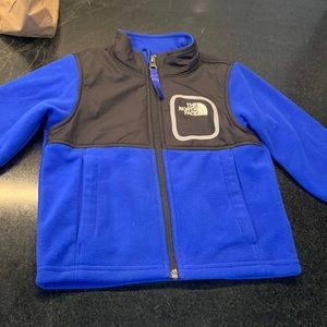 Never been worn north face fleece
